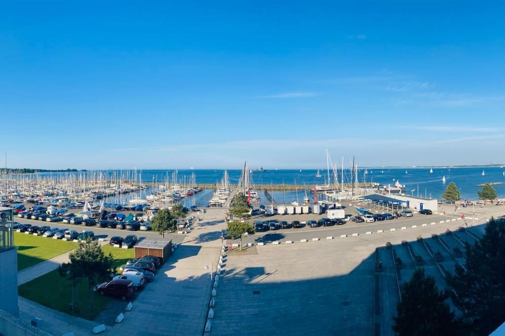 Panoramablick Und Den Strand Direkt Vor Der Tuer Apartamento Kiel Exterior foto