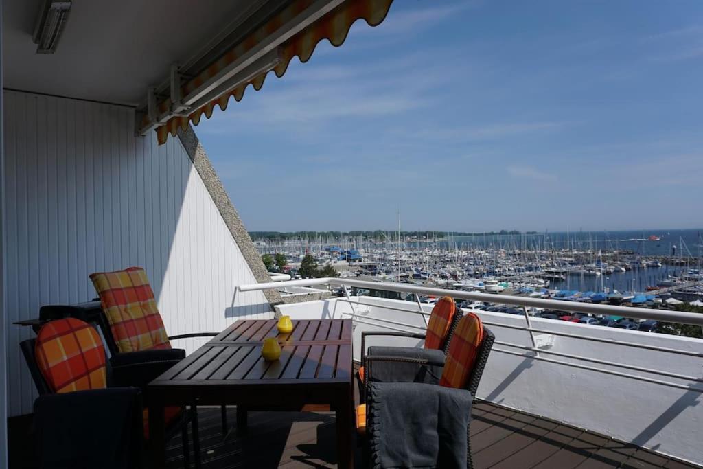 Panoramablick Und Den Strand Direkt Vor Der Tuer Apartamento Kiel Exterior foto